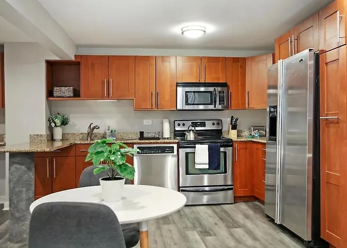 Chic 1br With Modern Comforts - Barry Ga *